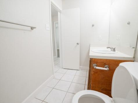 1348 E Maddox Fort Worth TX 76104