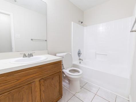 1348 E Maddox Fort Worth TX 76104