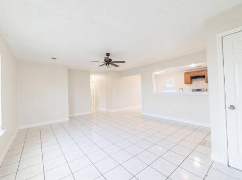 1348 E Maddox Fort Worth TX 76104