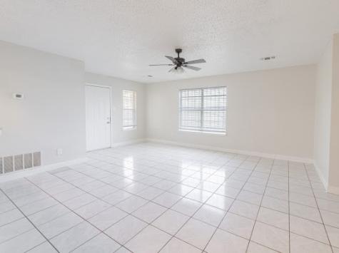 1348 E Maddox Fort Worth TX 76104