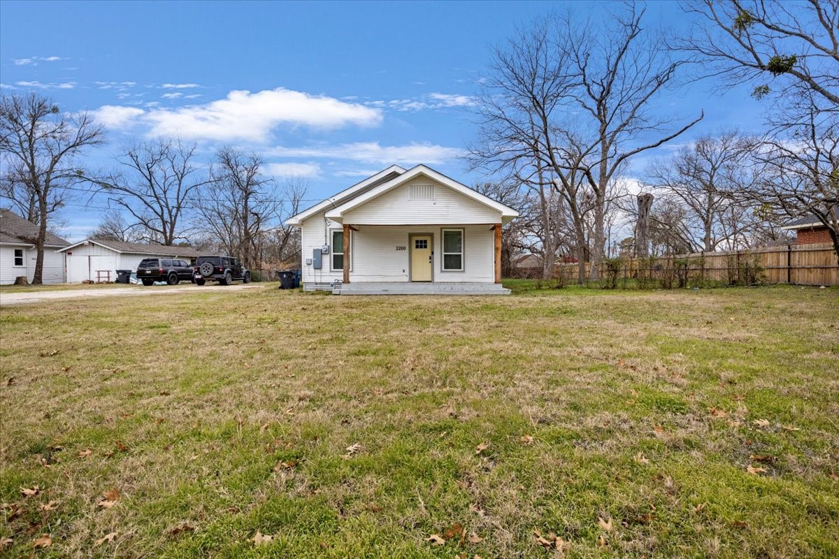 2200 N Beaton Street Corsicana TX 75110