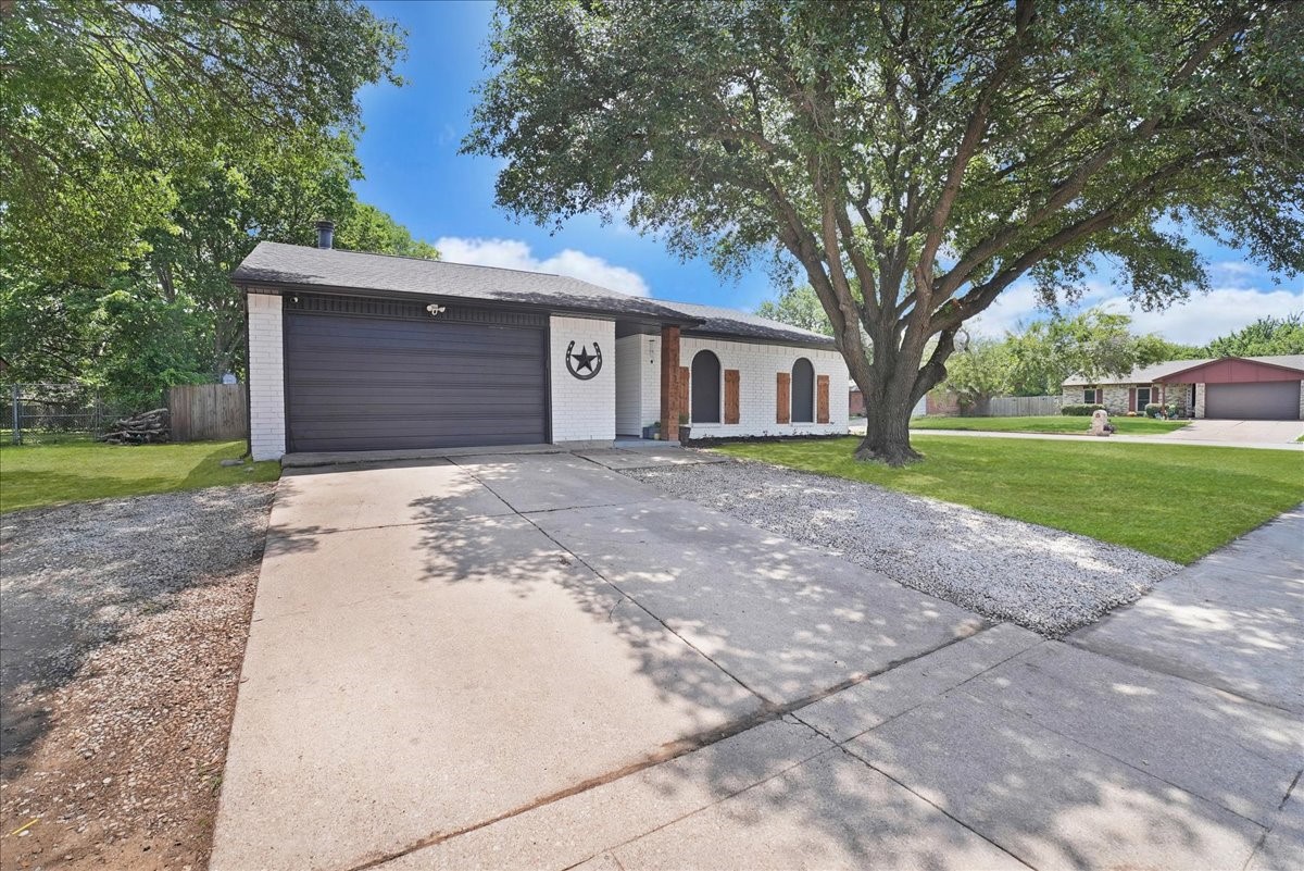 7313 Lee Drive Forest Hill TX 76140