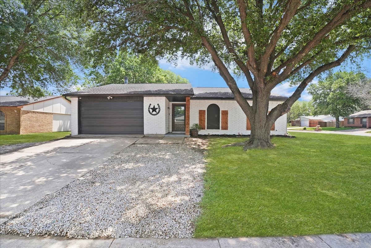 7313 Lee Drive Forest Hill TX 76140