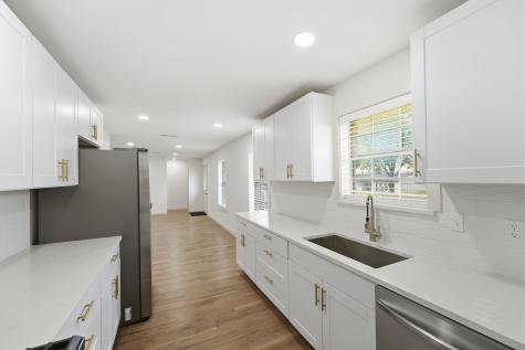 1422 Aldenwood Drive Dallas TX 75232