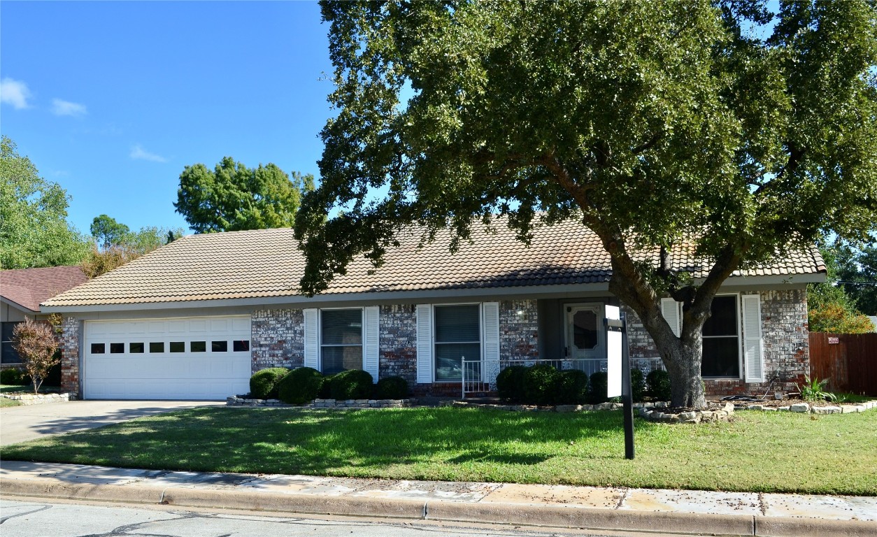 3312 Robinhood Court Bedford TX 76021