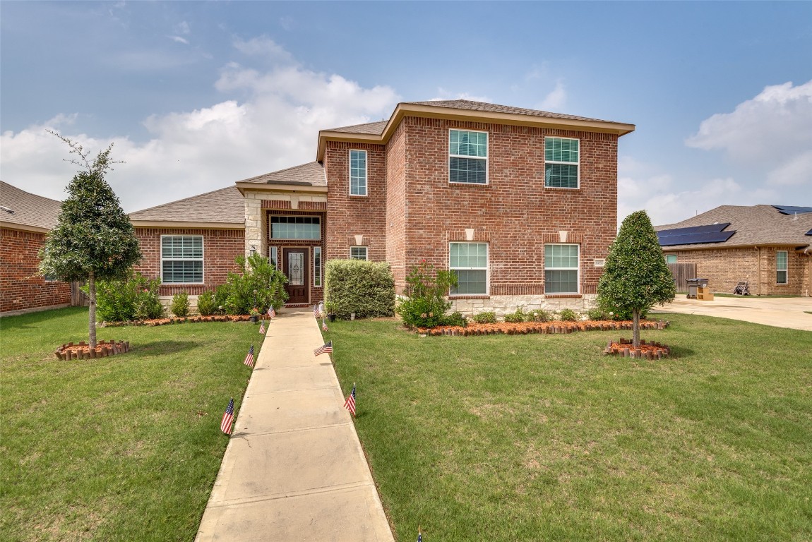 605 Roaring Springs Drive Glenn Heights TX 75154