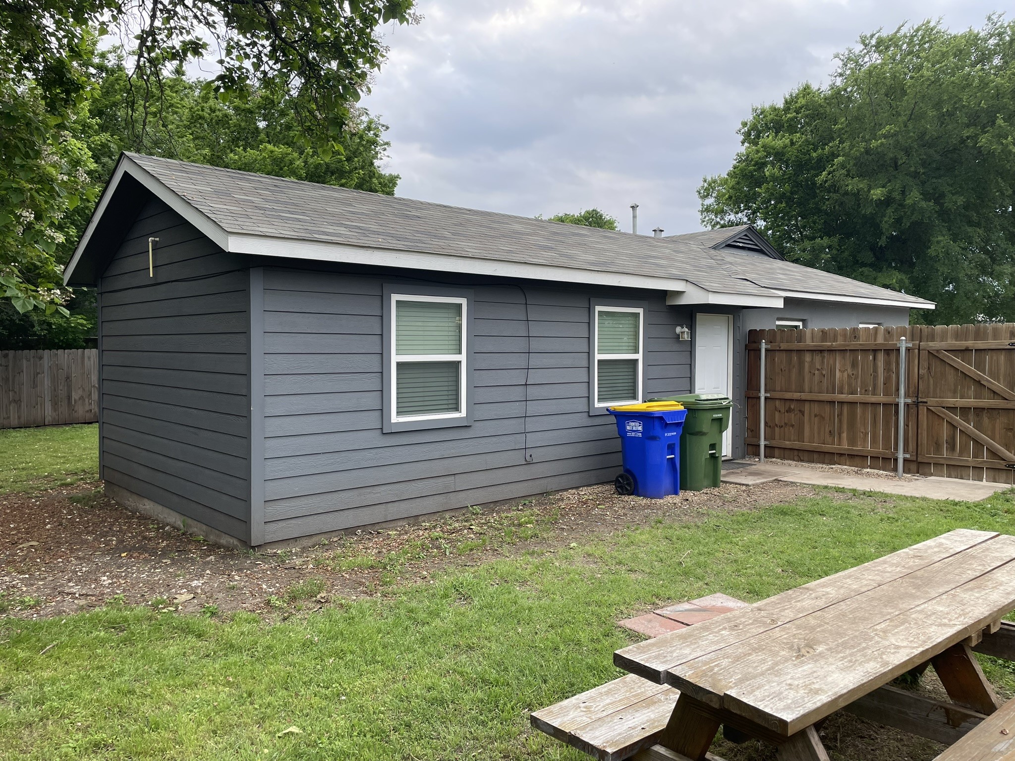 401 S Mcentire Court White Settlement TX 76108