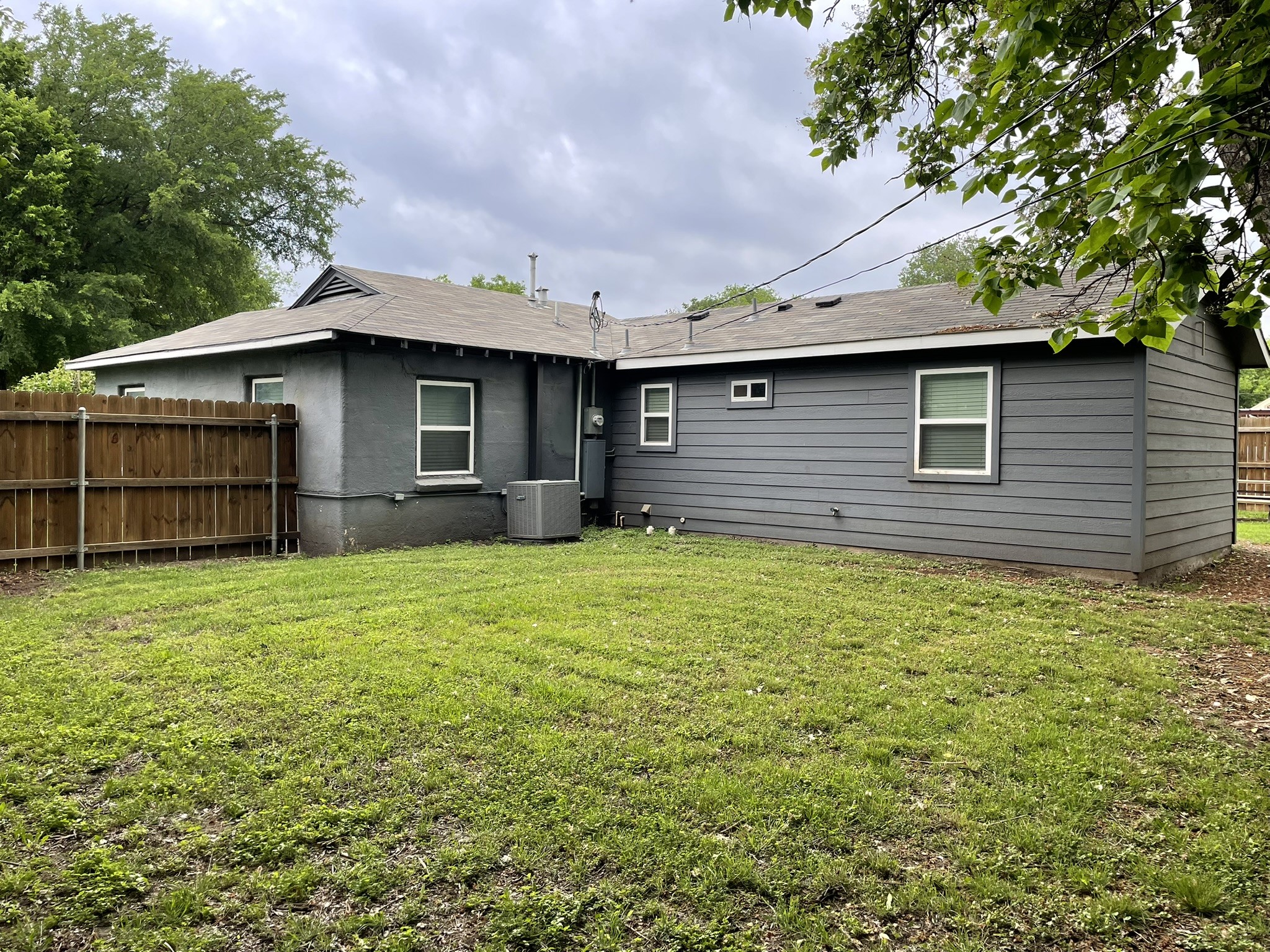 401 S Mcentire Court White Settlement TX 76108