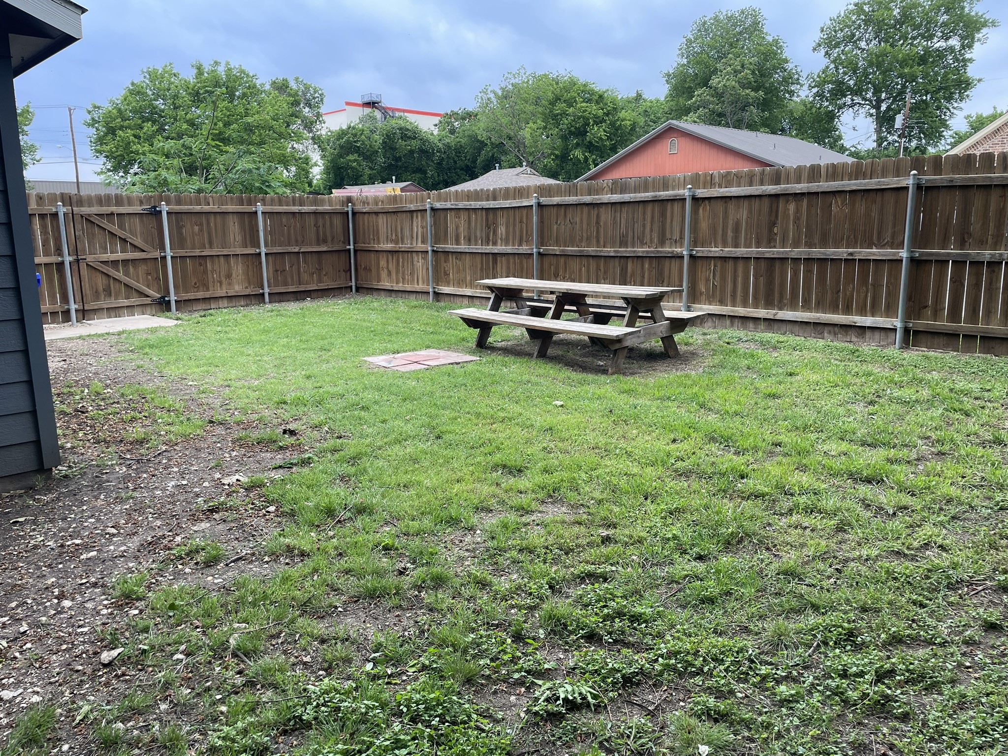 401 S Mcentire Court White Settlement TX 76108