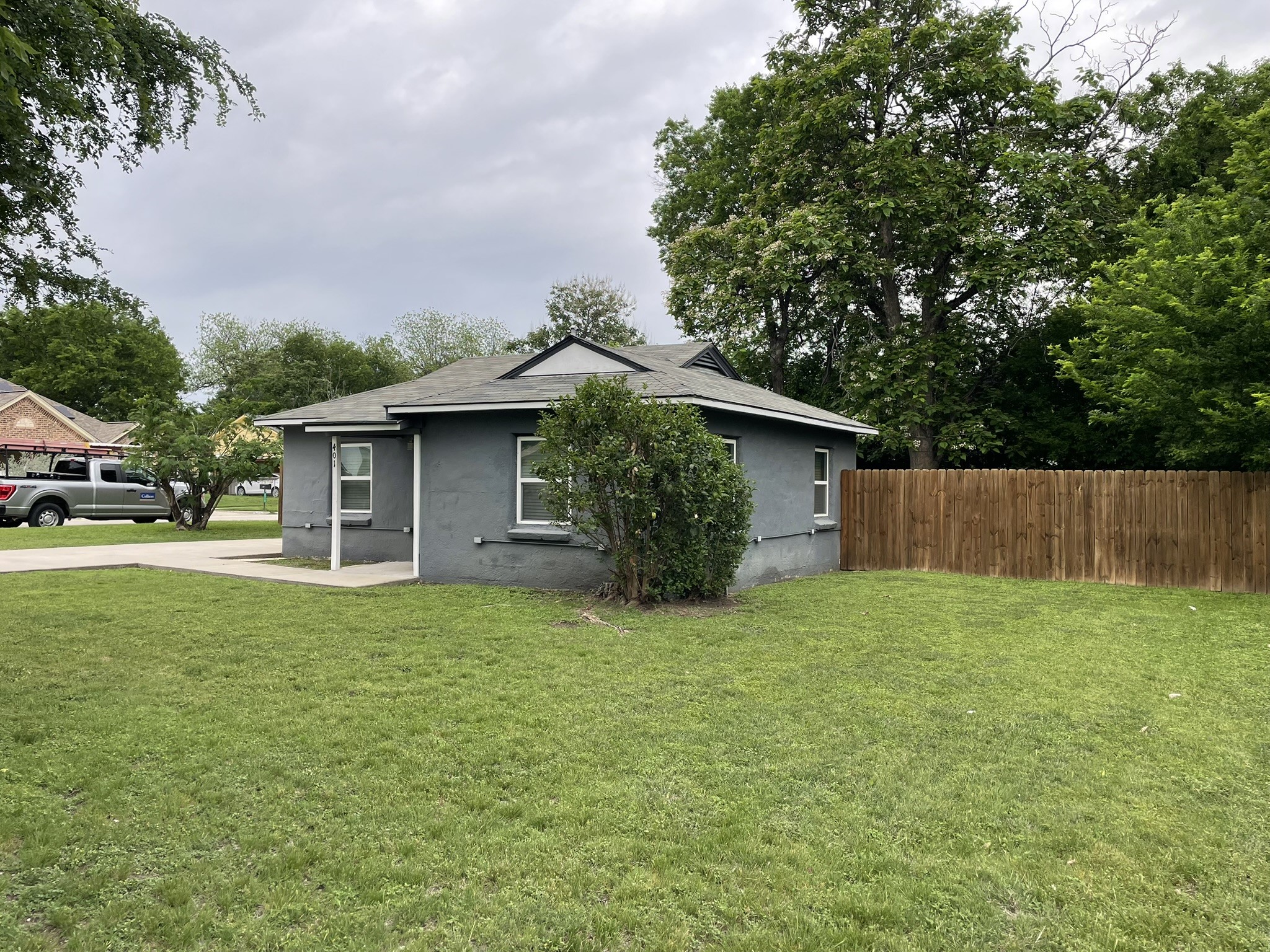401 S Mcentire Court White Settlement TX 76108