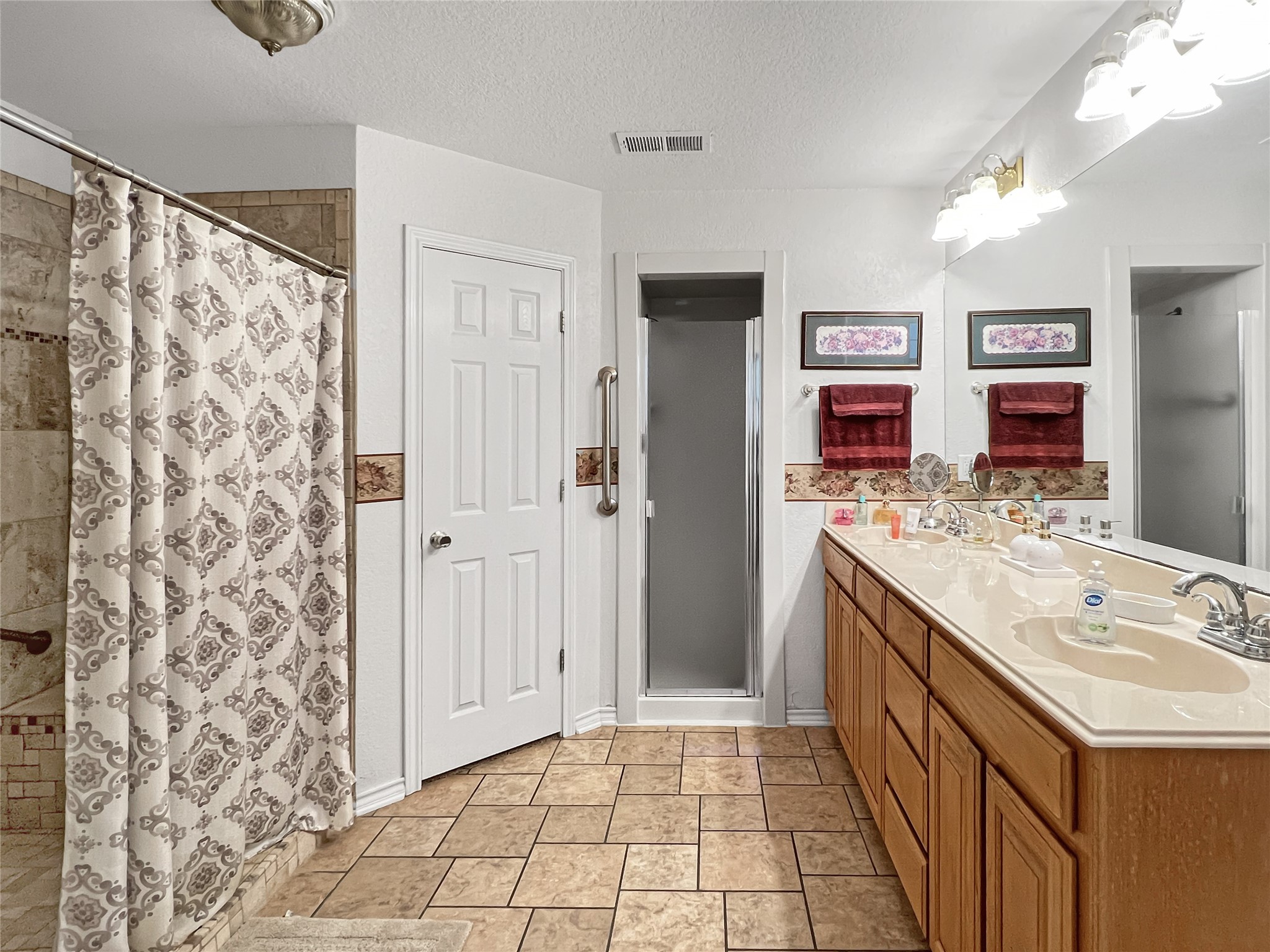 109 Continental Lane Hillsboro TX 76645