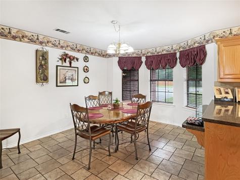109 Continental Lane Hillsboro TX 76645