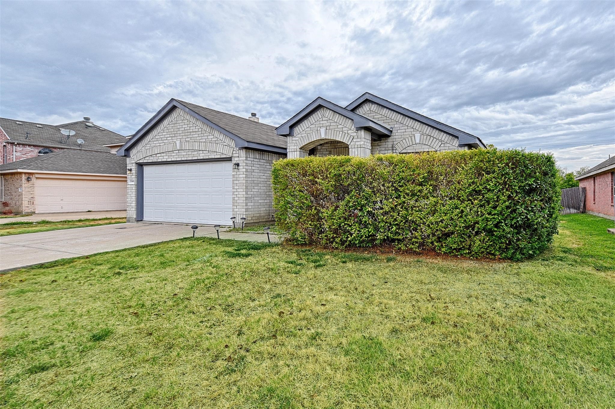 5348 Cameron Drive Grand Prairie TX 75052