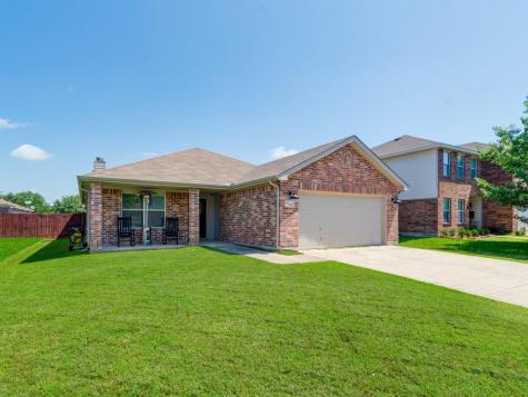 542 Del Mar Drive Ponder TX 76259