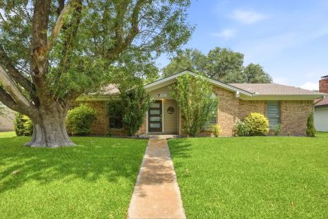 2103 Drake Drive Richardson TX 75081