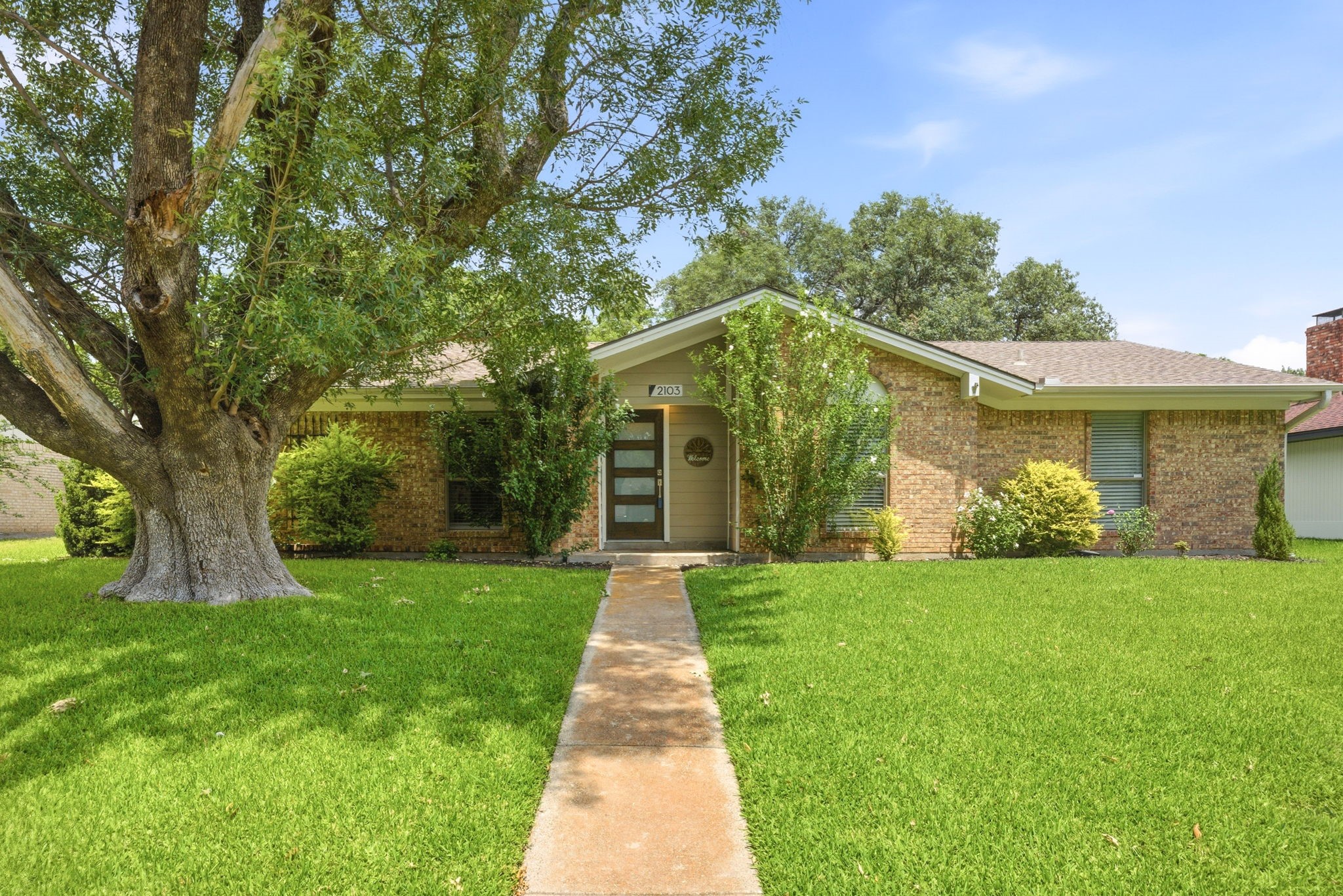 2103 Drake Drive Richardson TX 75081