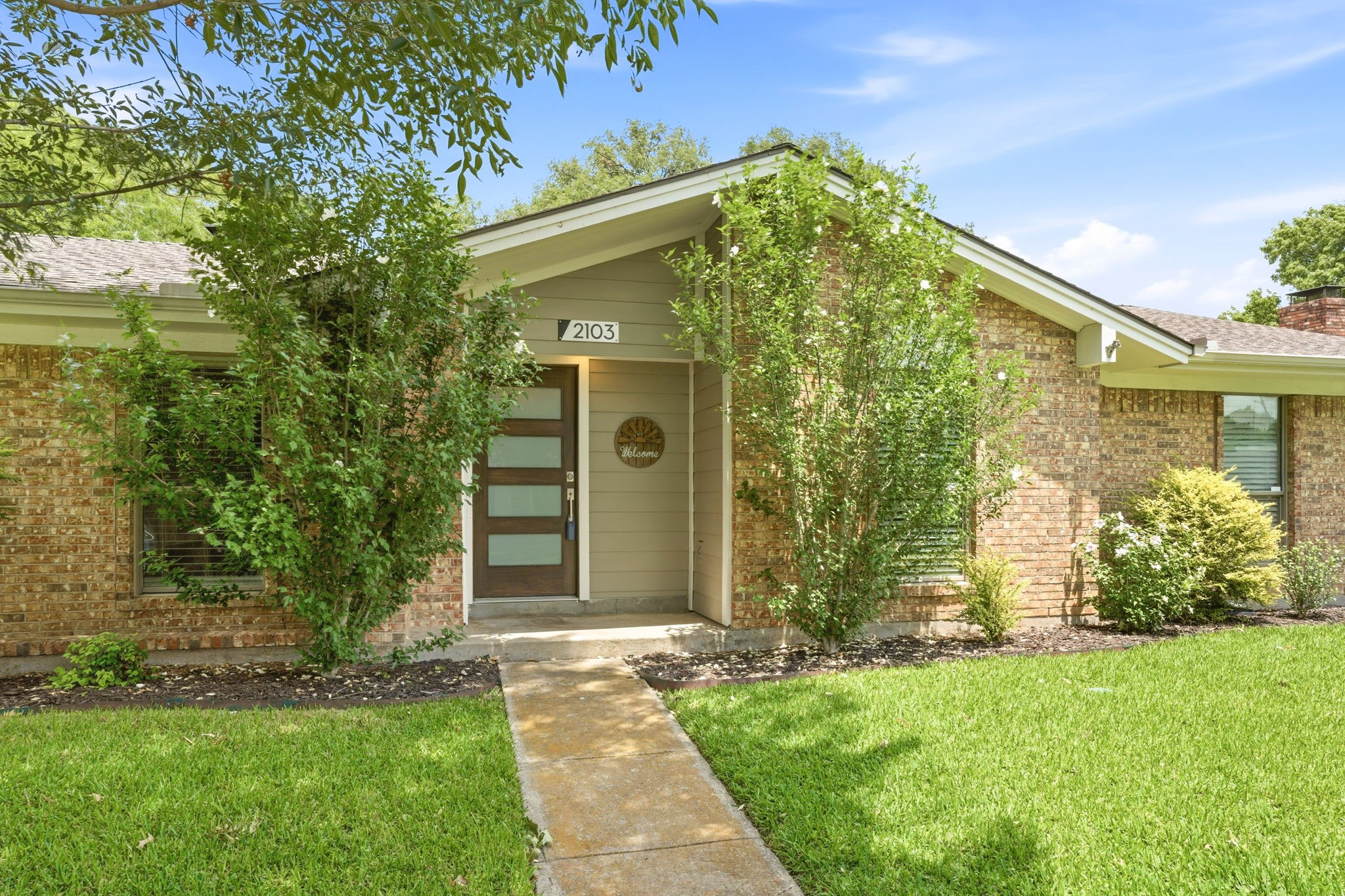 2103 Drake Drive Richardson TX 75081