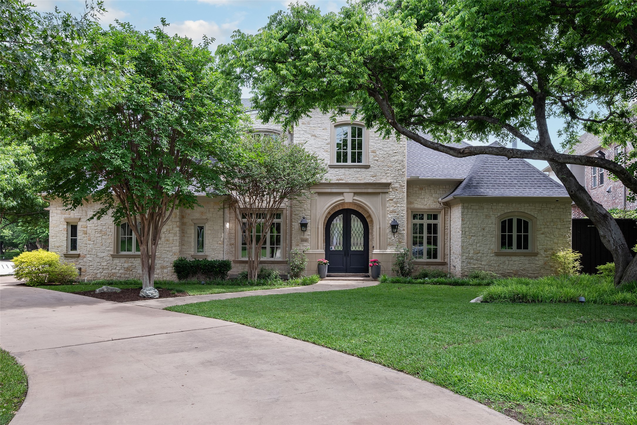 11040 Tibbs Street Dallas TX 75230