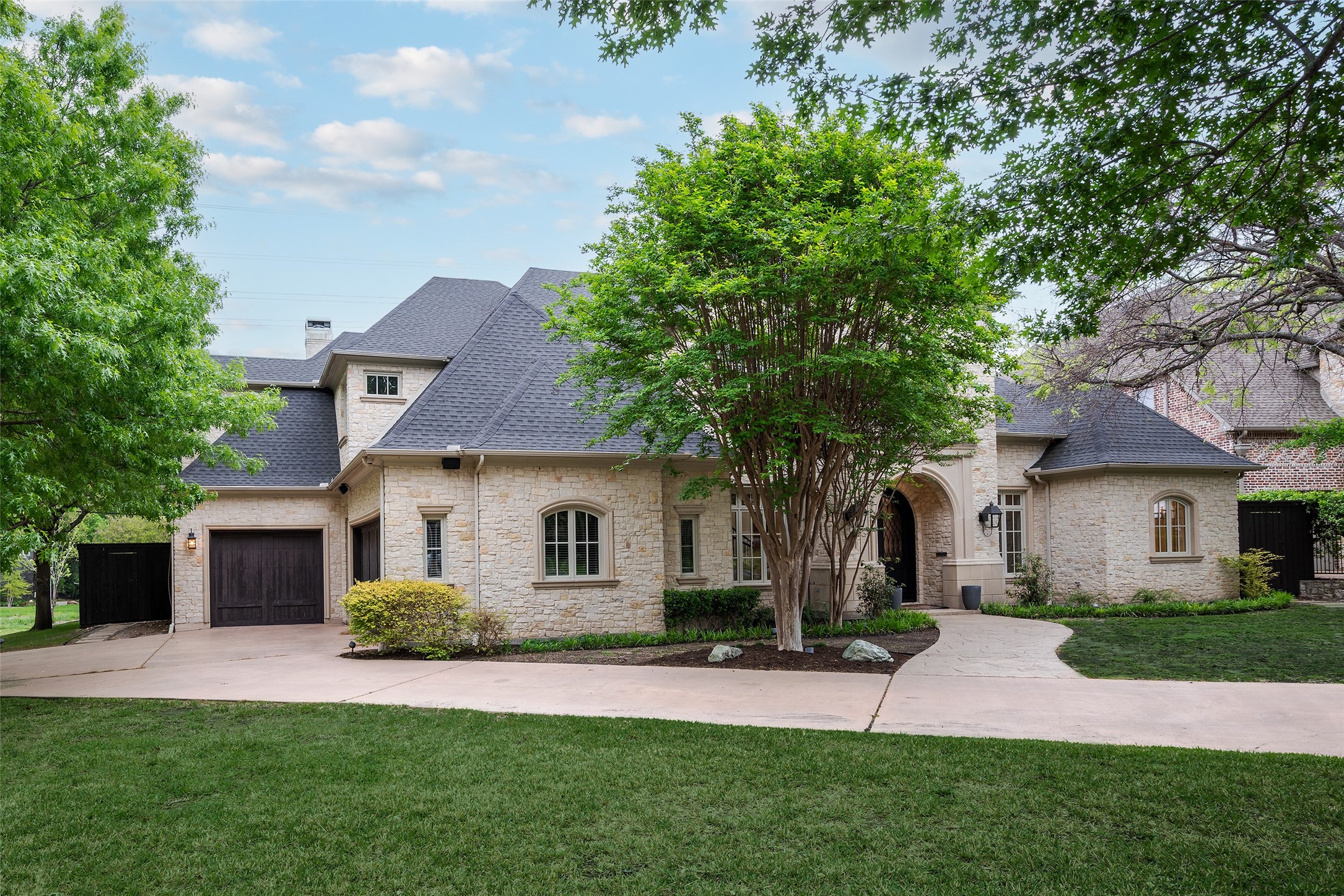 11040 Tibbs Street Dallas TX 75230