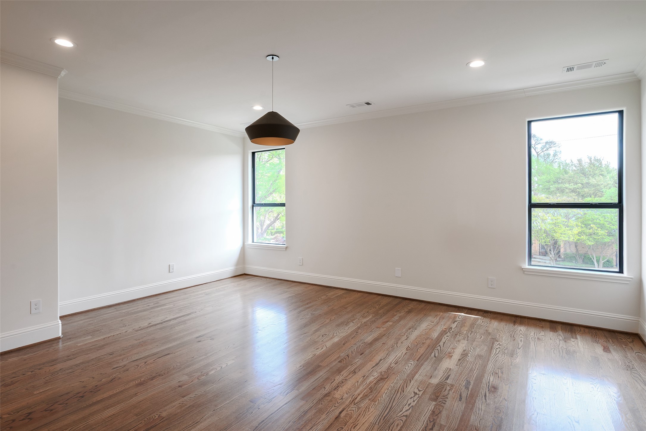 11040 Tibbs Street Dallas TX 75230