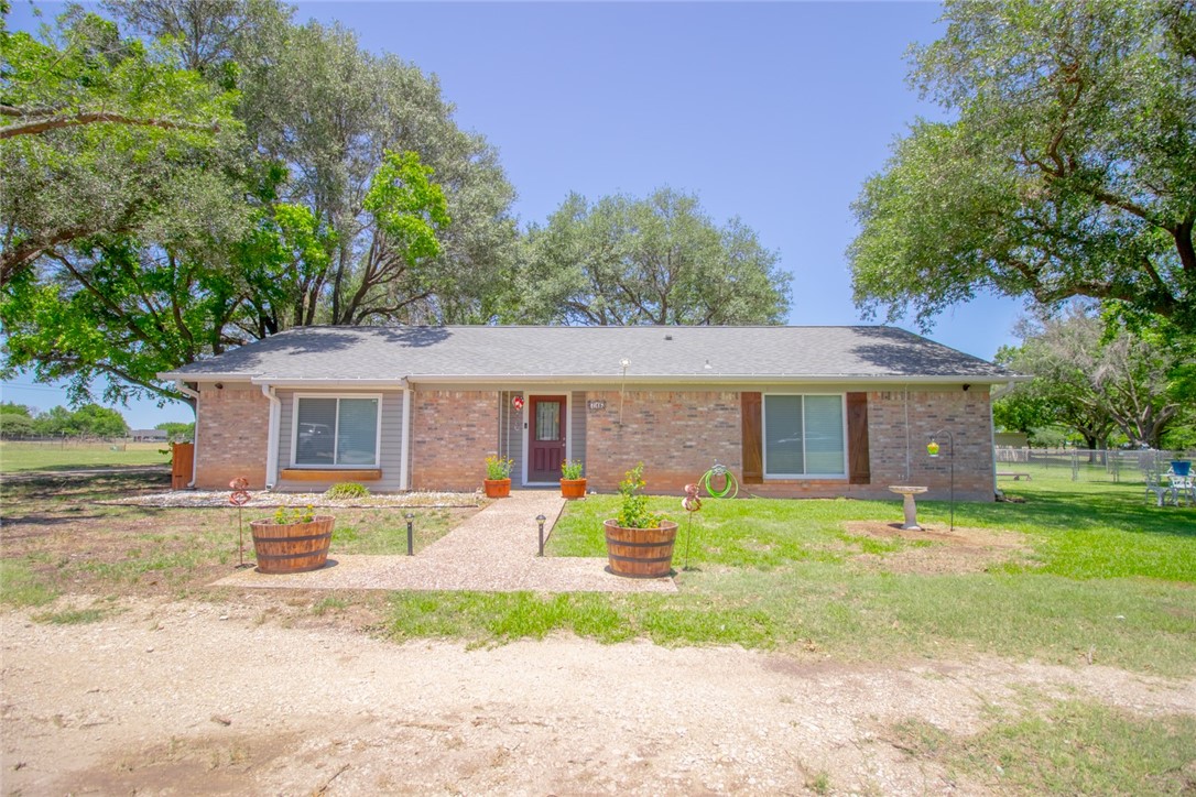716 W 3rd Street Eddy TX 76524