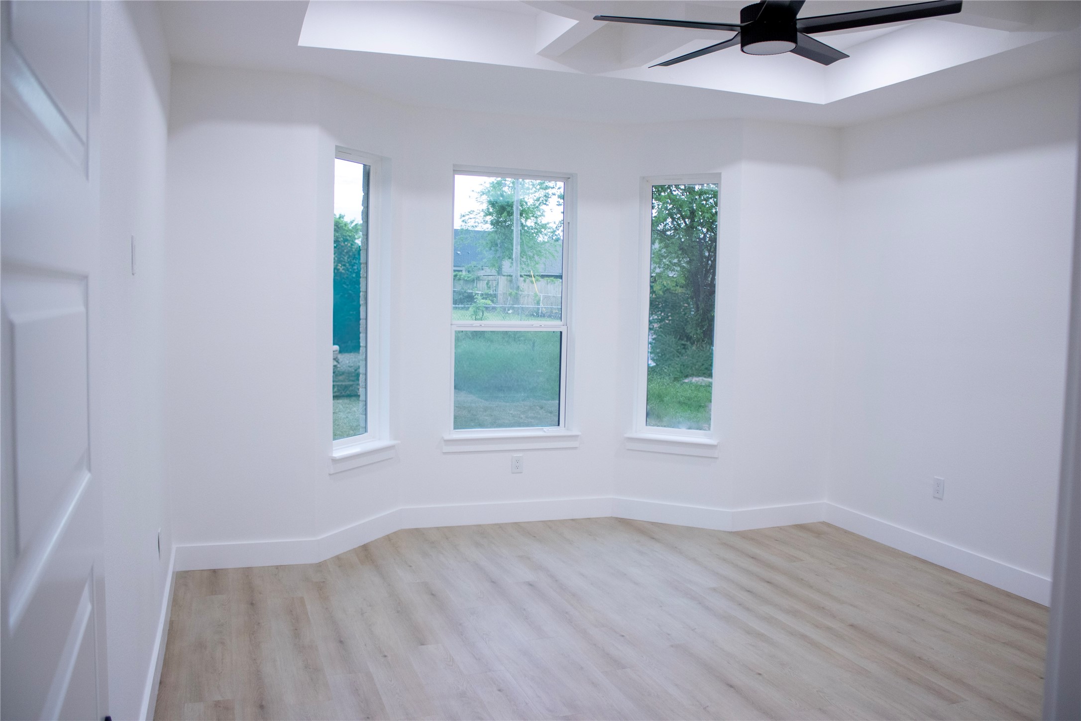 2212 Lakeshore Lane Glenn Heights TX 75154