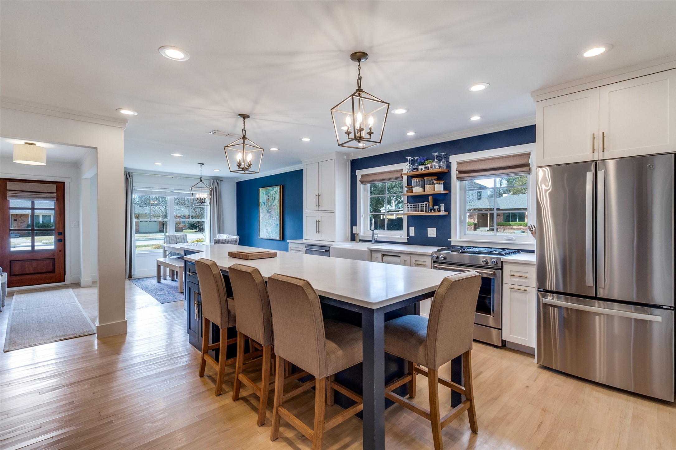 6737 Ravendale Lane Dallas TX 75214