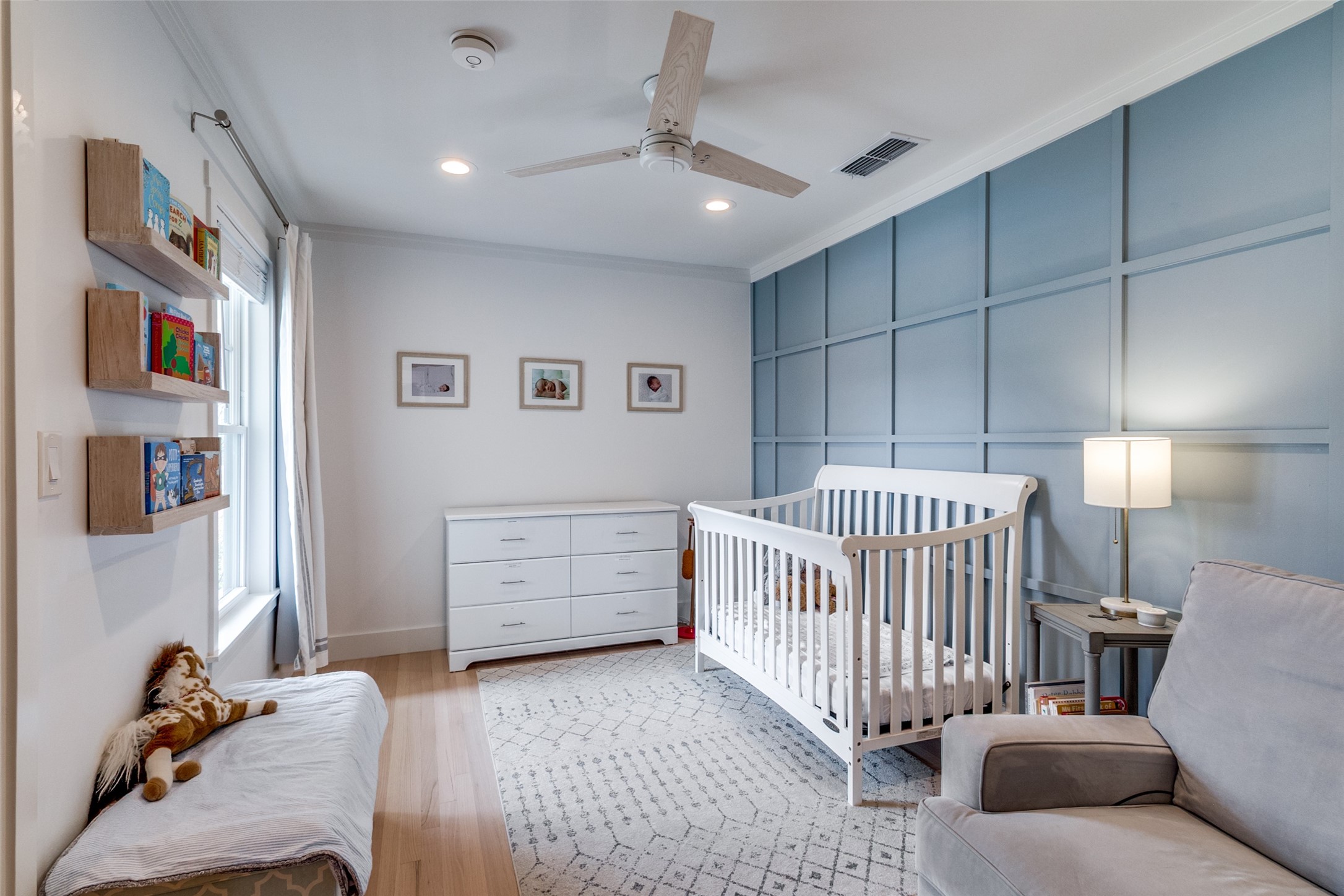 6737 Ravendale Lane Dallas TX 75214