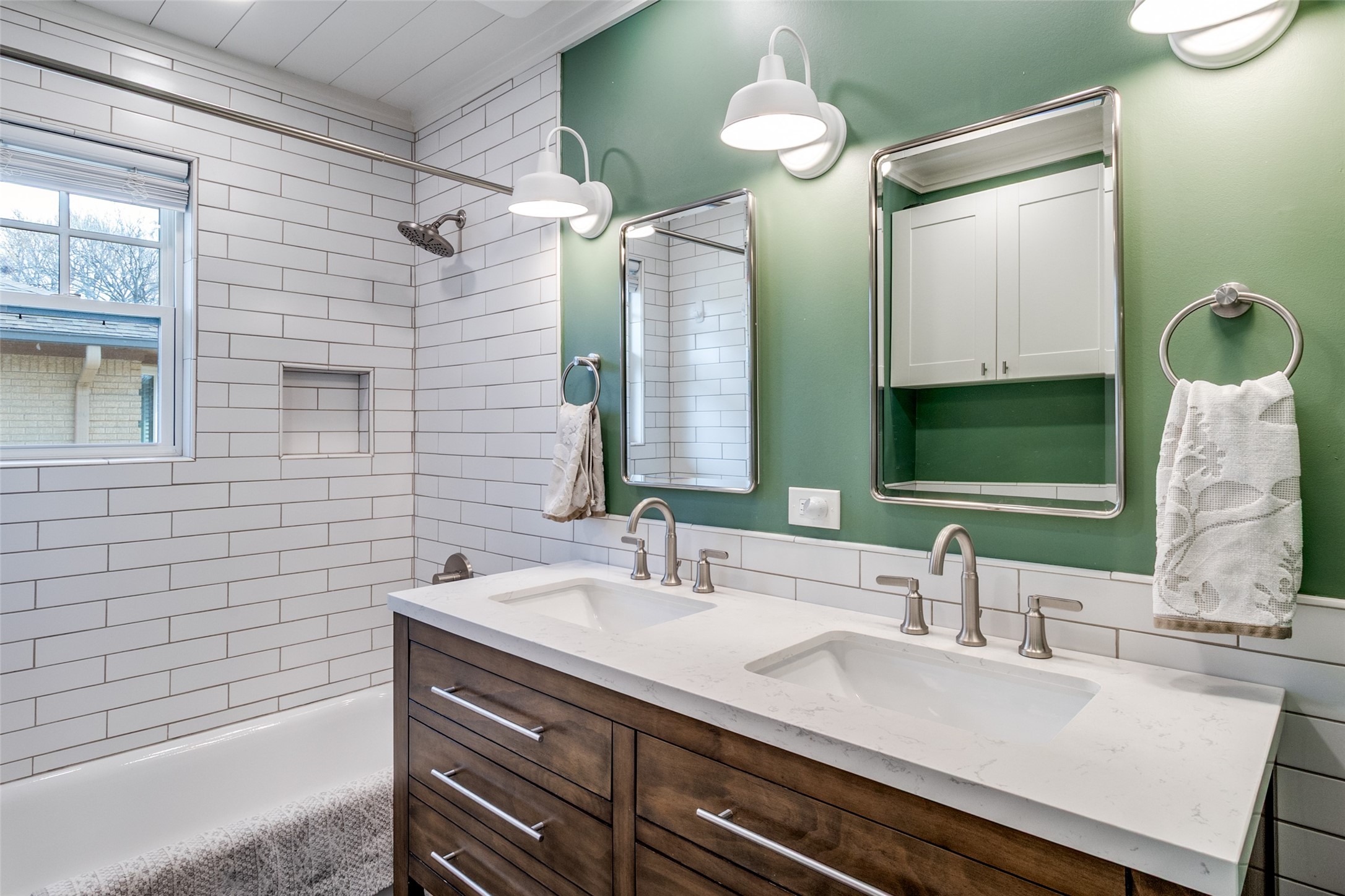 6737 Ravendale Lane Dallas TX 75214