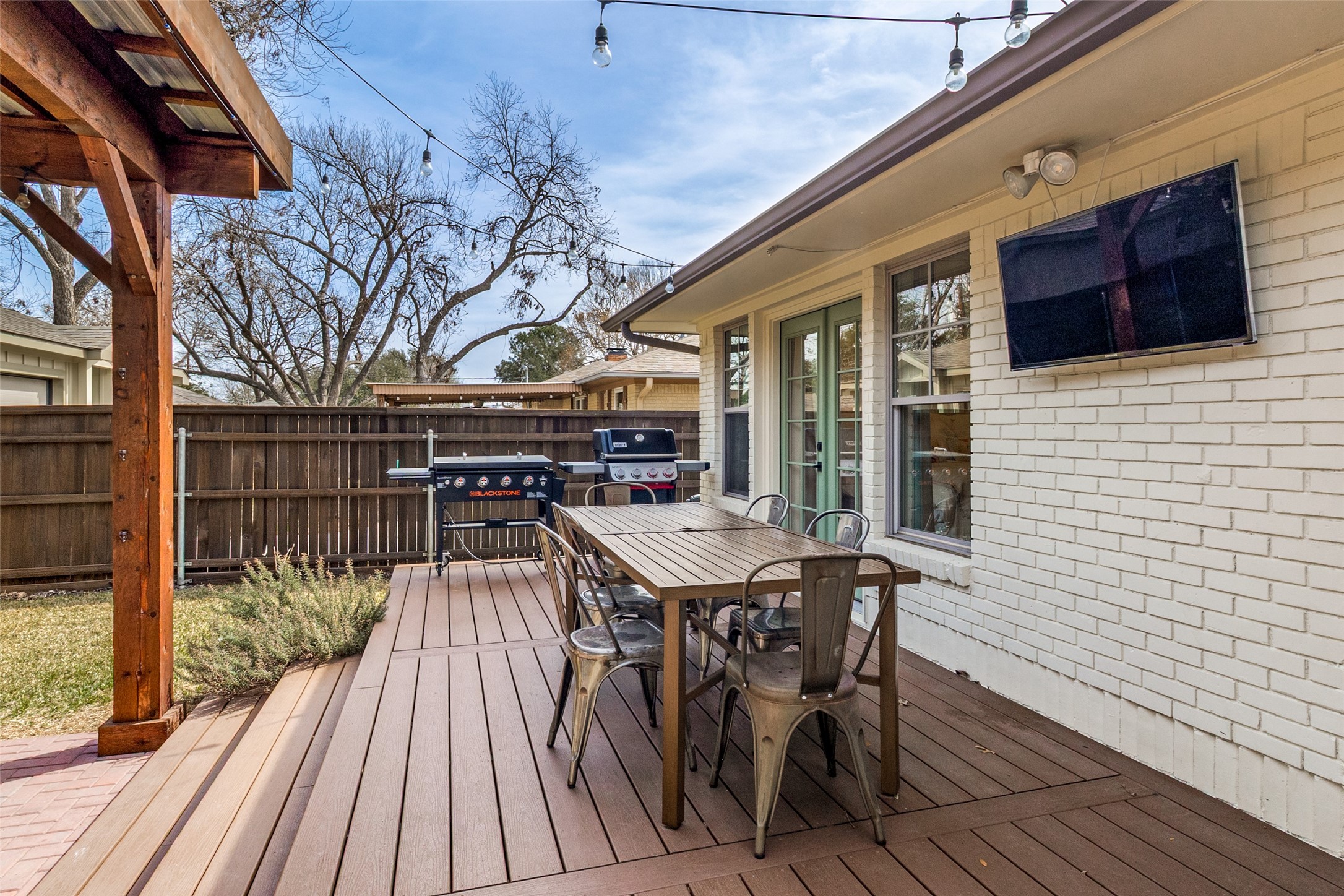 6737 Ravendale Lane Dallas TX 75214