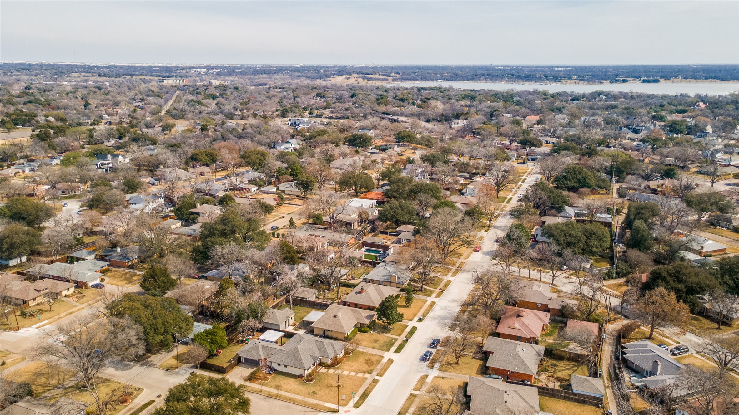 6737 Ravendale Lane Dallas TX 75214