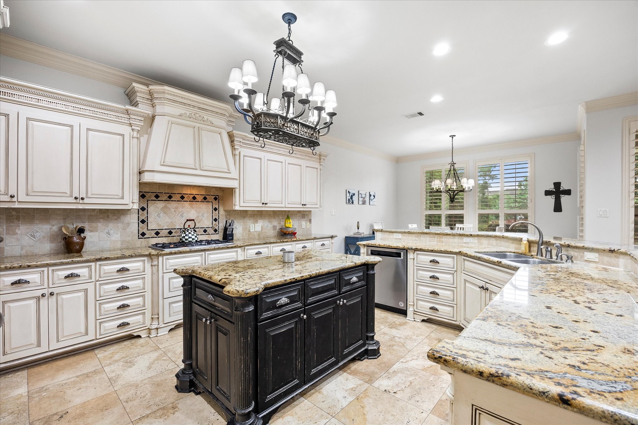 18 Kendal Court Heath TX 75032