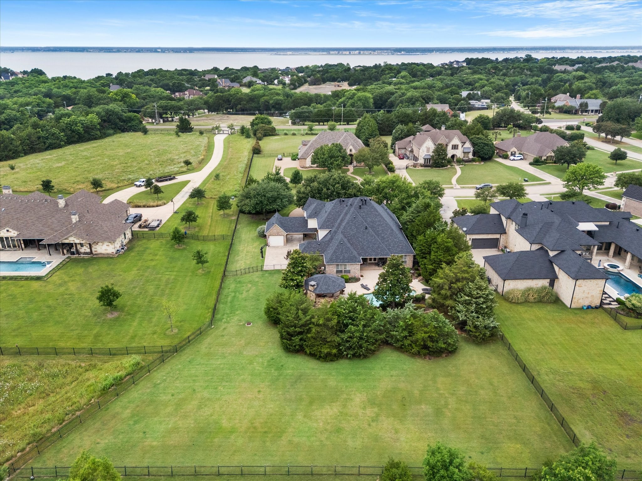 18 Kendal Court Heath TX 75032