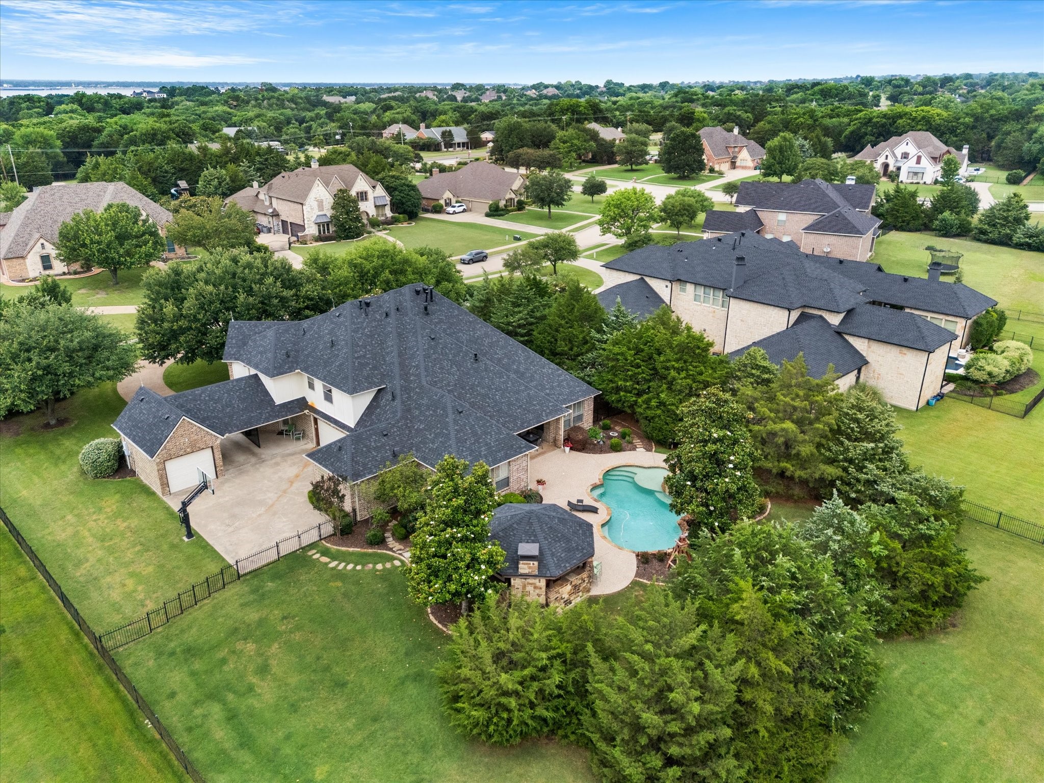 18 Kendal Court Heath TX 75032