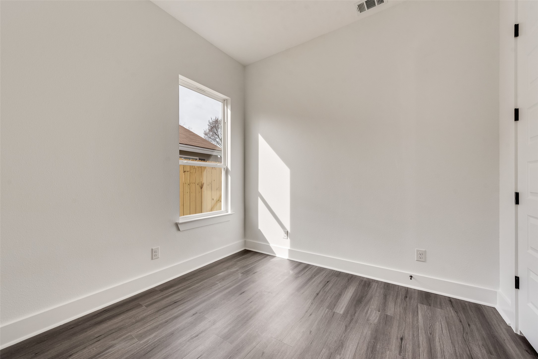 3811 Aransas Street Dallas TX 75212