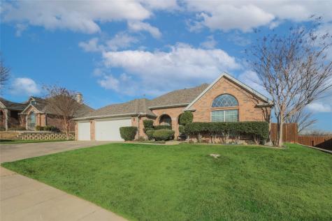 2428 Pebblebrook Court Grand Prairie TX 75050