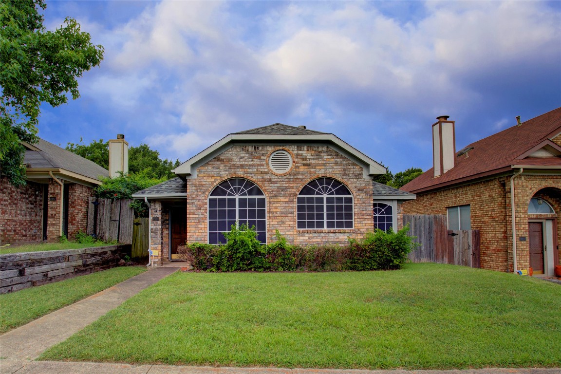 1809 Taylor Street Cedar Hill TX 75104