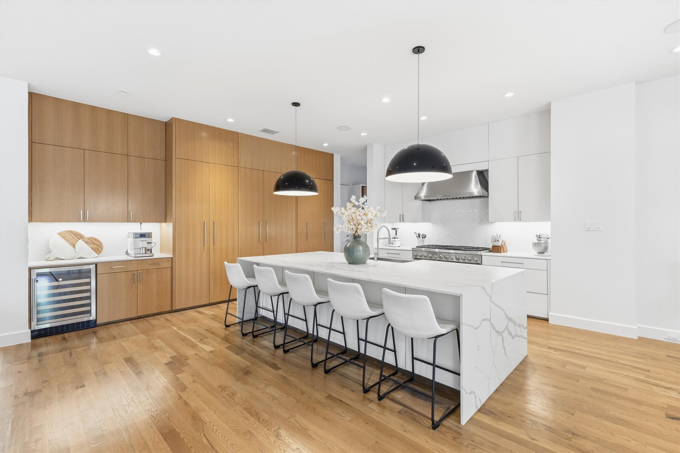 3867 Van Ness Lane Dallas TX 75220