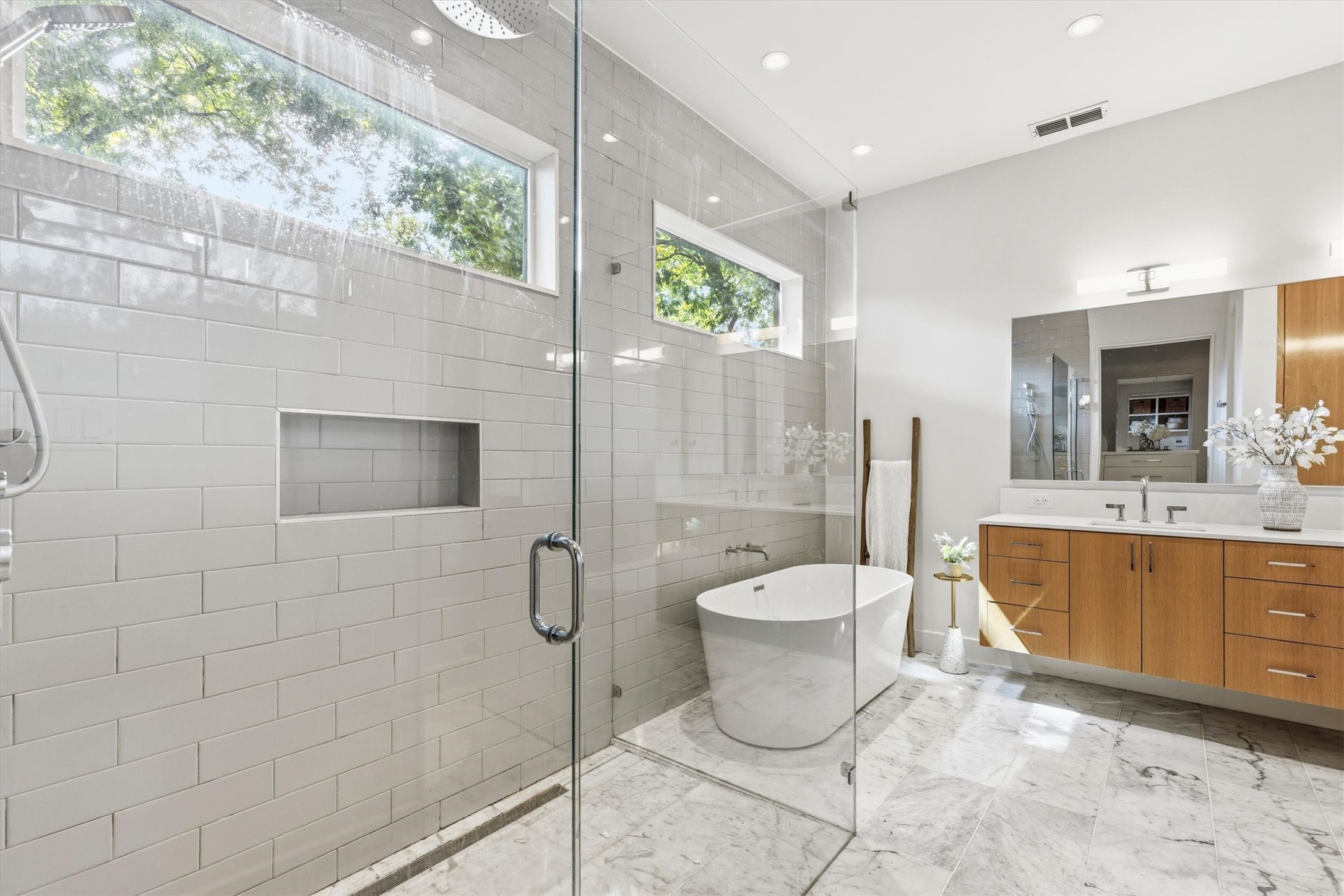 3867 Van Ness Lane Dallas TX 75220