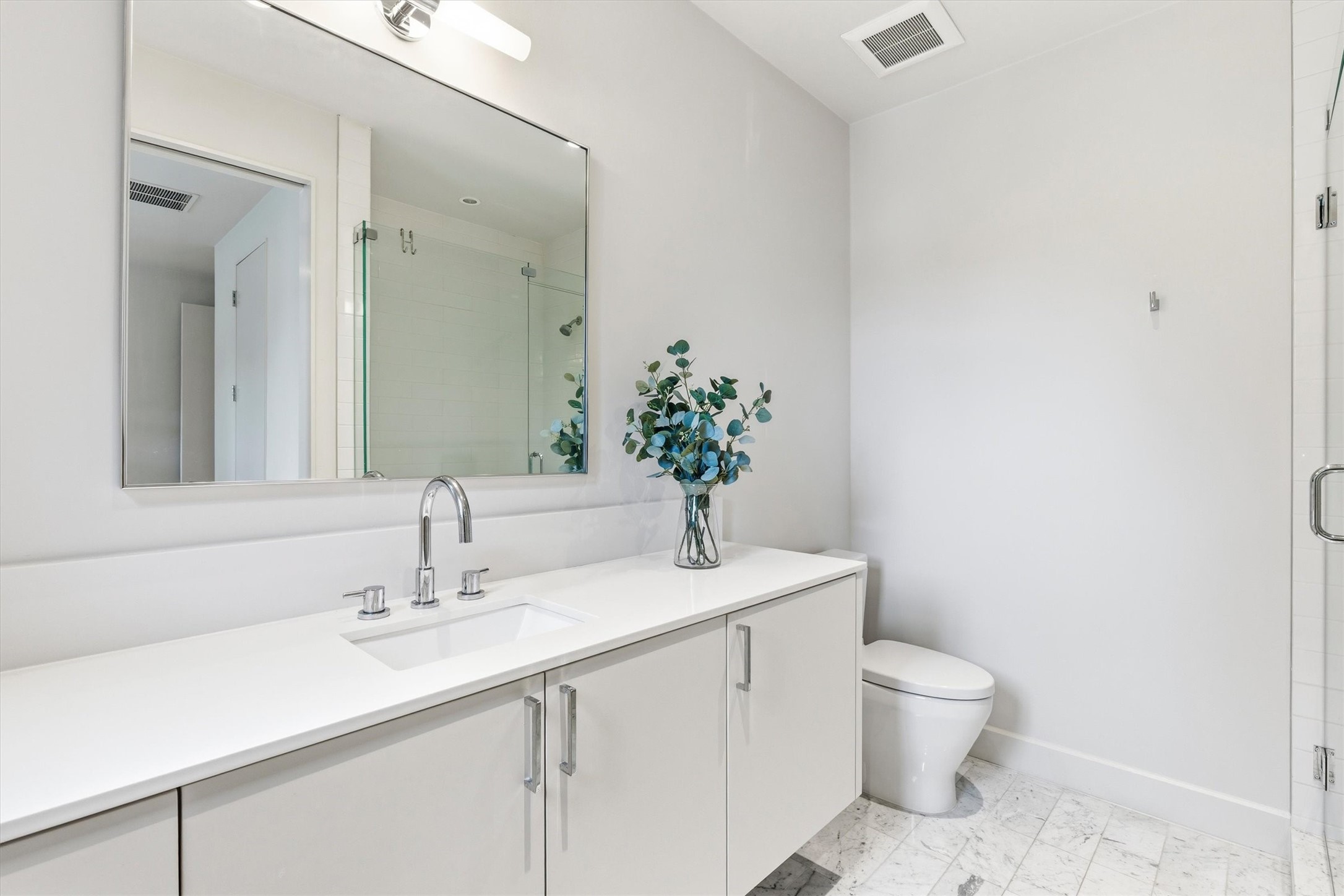3867 Van Ness Lane Dallas TX 75220