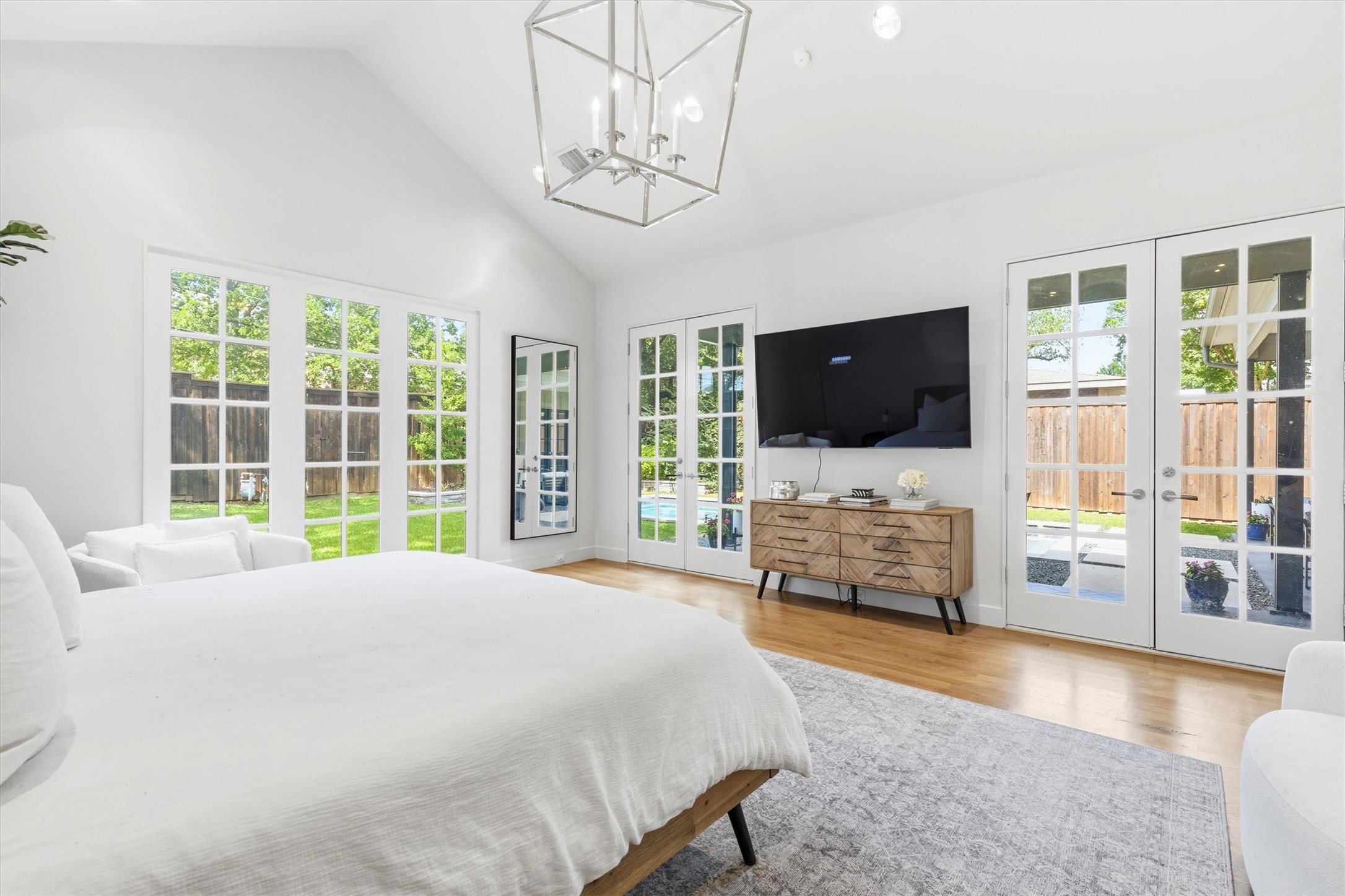 3867 Van Ness Lane Dallas TX 75220