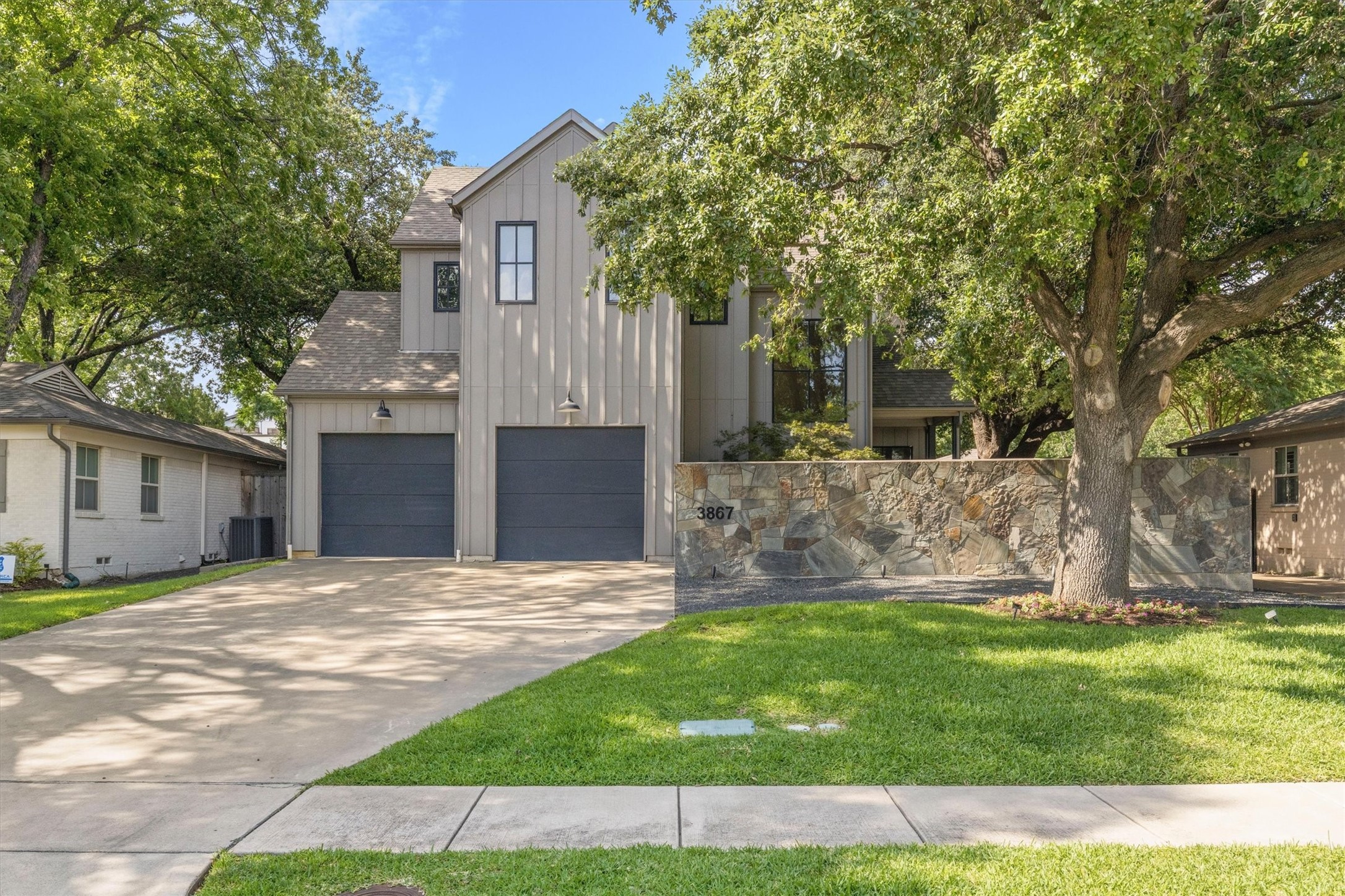 3867 Van Ness Lane Dallas TX 75220