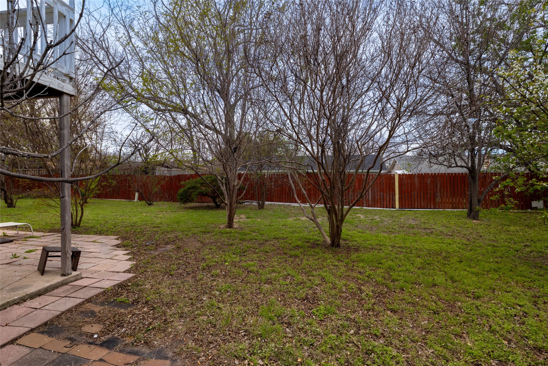 522 Royal Valley Road Grand Prairie TX 75052