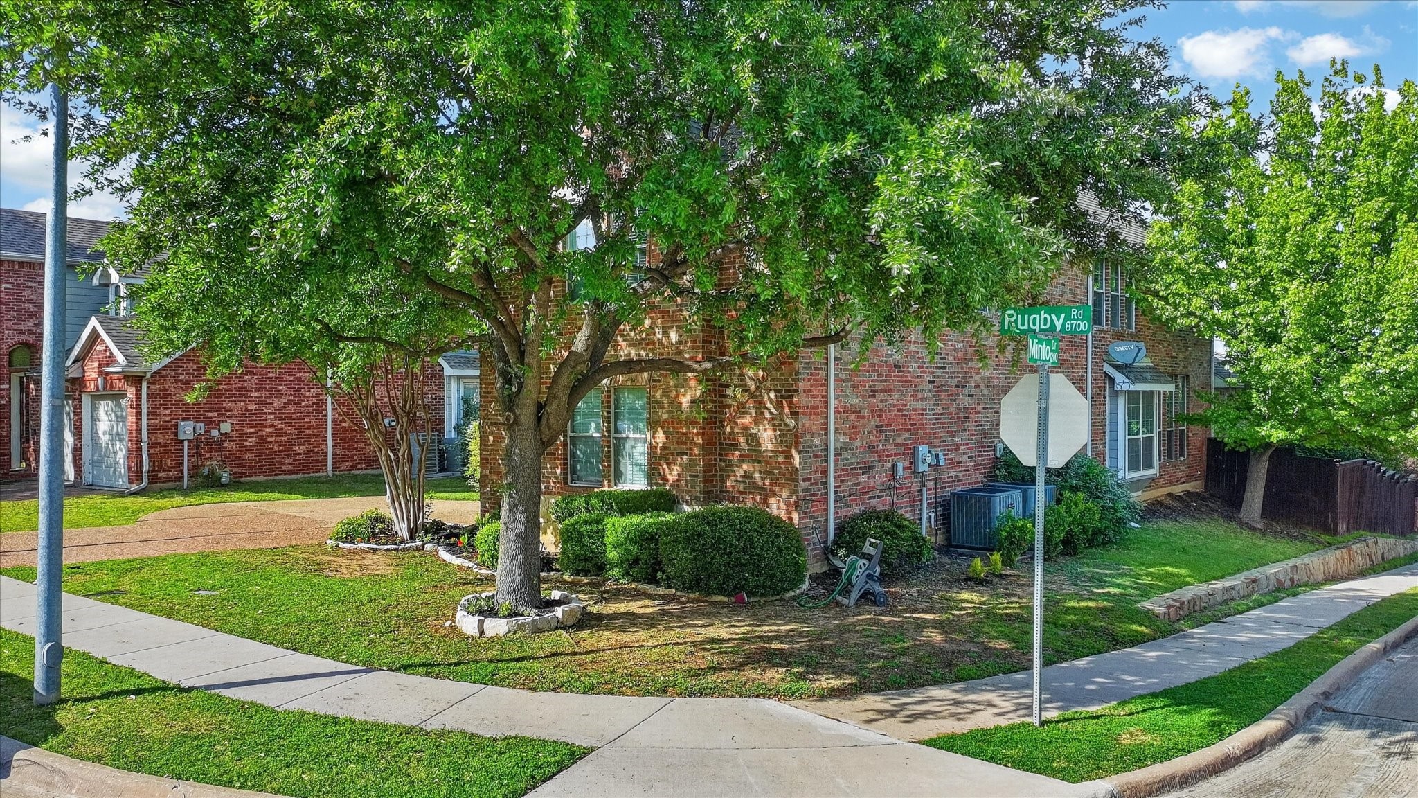 8708 Rugby Road Irving TX 75063