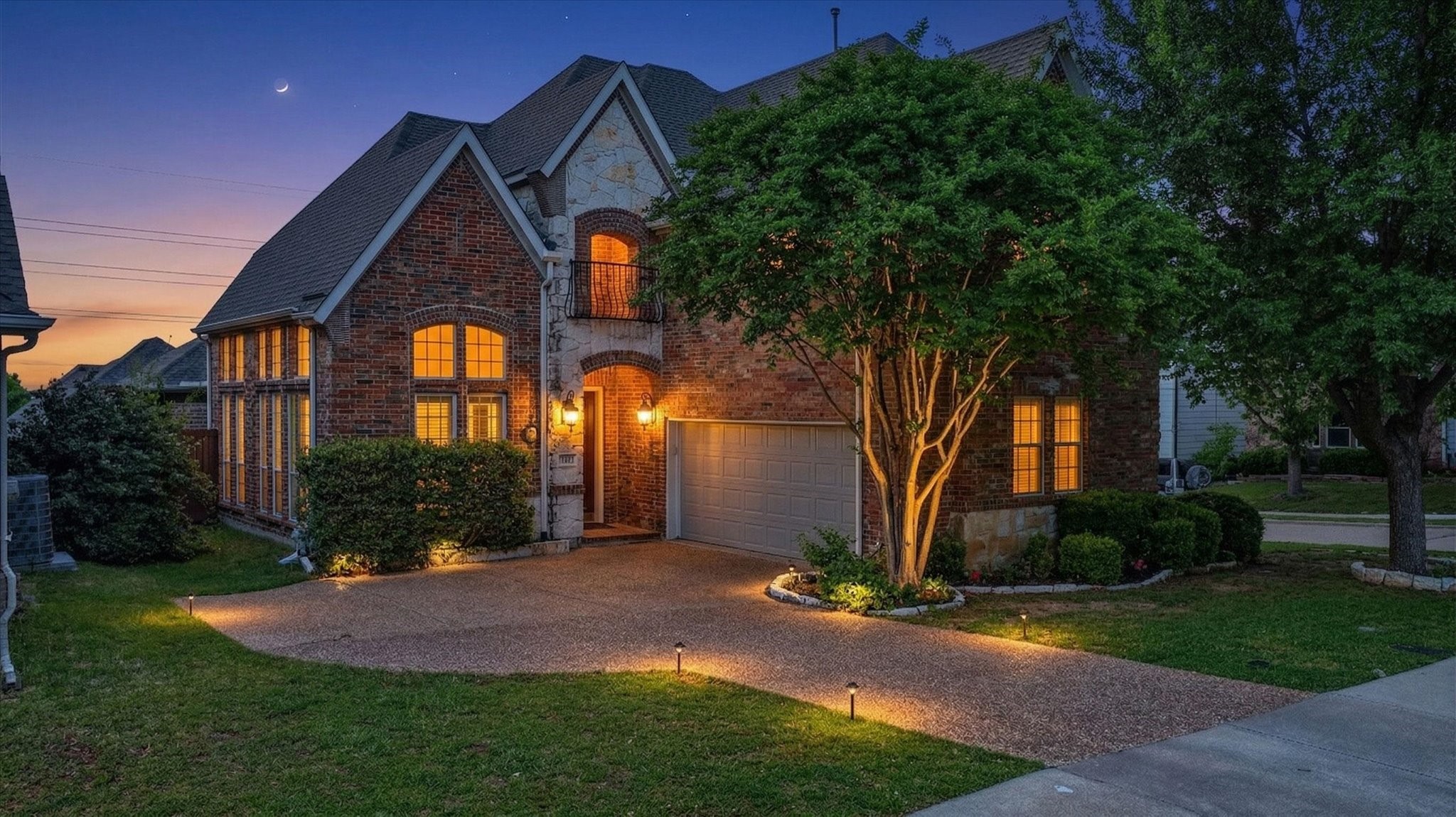 8708 Rugby Road Irving TX 75063