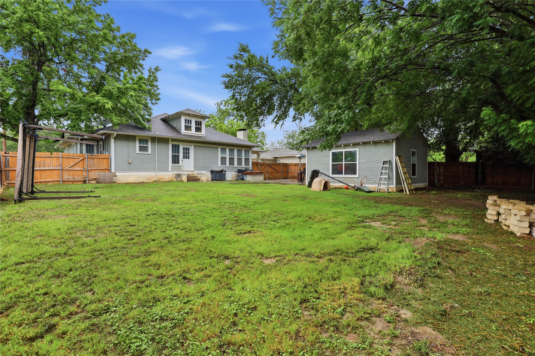 1092 W Frey Street Stephenville TX 76401