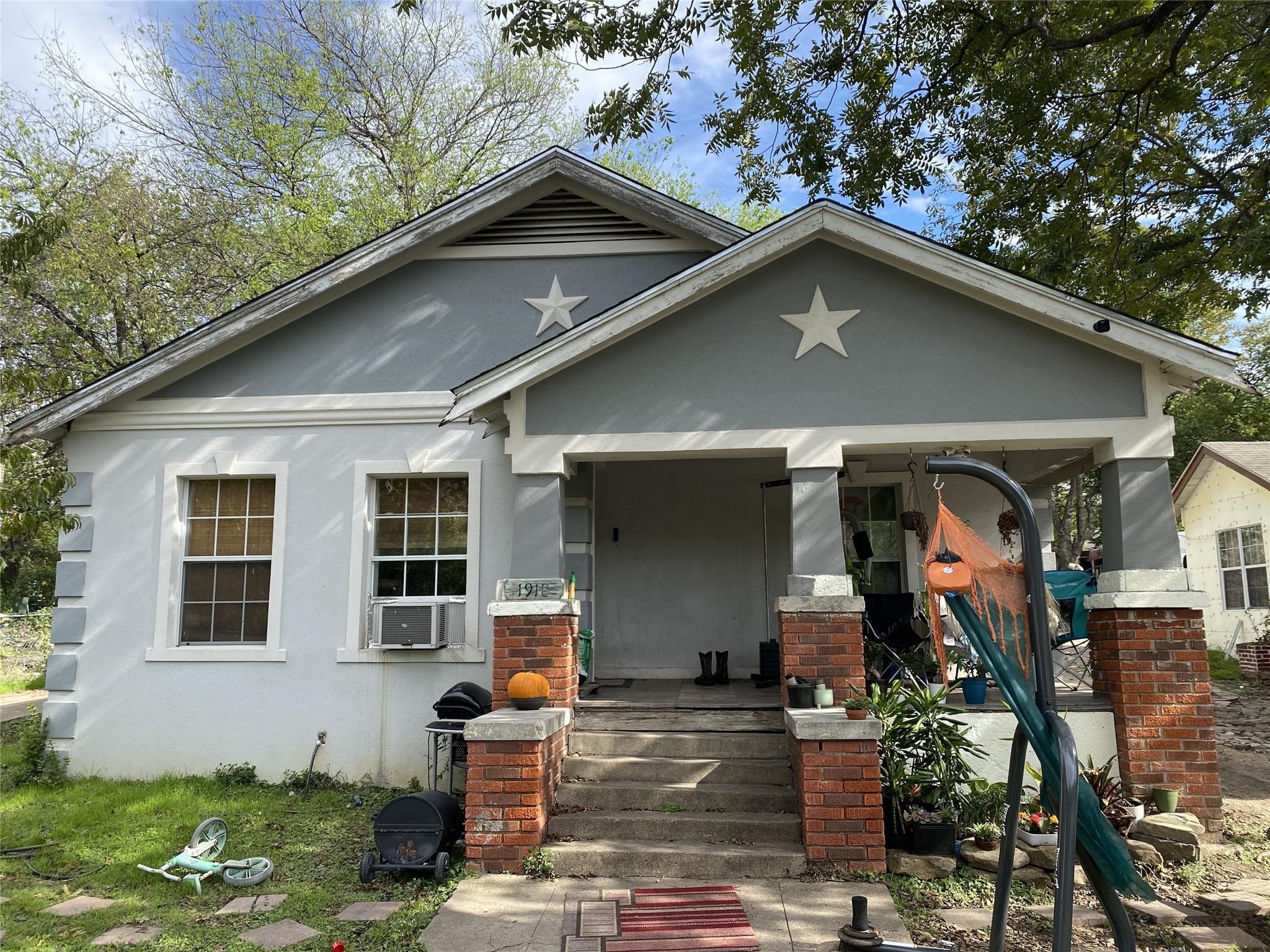 1918 Michigan Avenue Dallas TX 75216