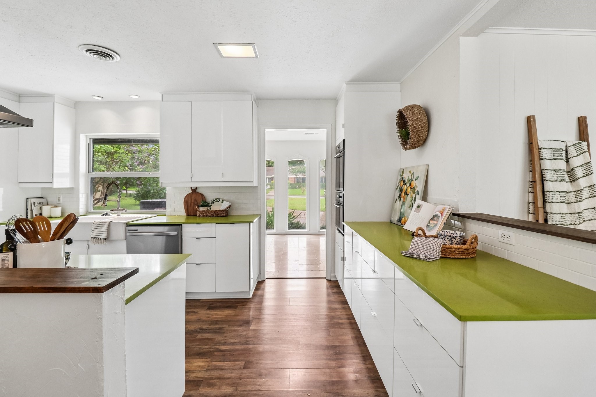 10255 Timber Trail Drive Dallas TX 75229