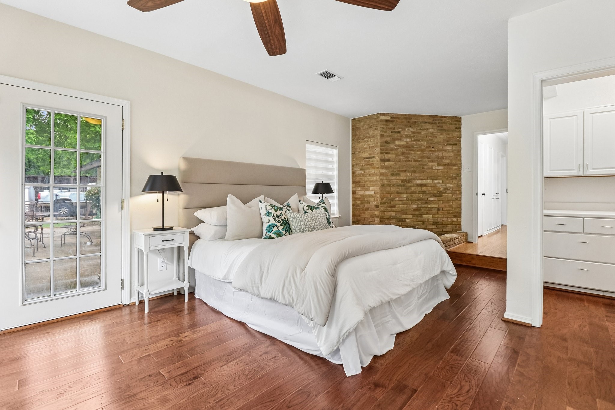 10255 Timber Trail Drive Dallas TX 75229