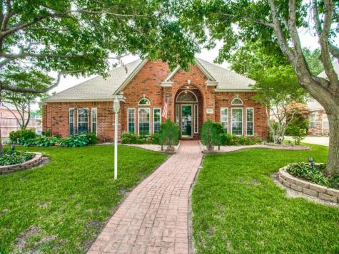 2803 Mayfair Lane Mckinney TX 75071